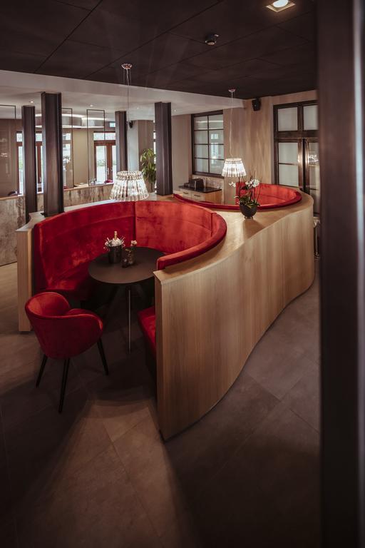 Alexxanders Hotel & Boardinghouse, Restaurant เคมนิตซ์ ภายนอก รูปภาพ