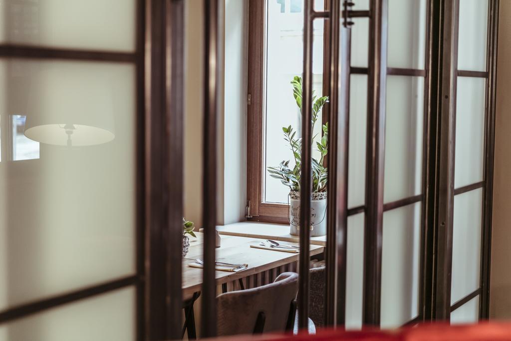 Alexxanders Hotel & Boardinghouse, Restaurant เคมนิตซ์ ภายนอก รูปภาพ