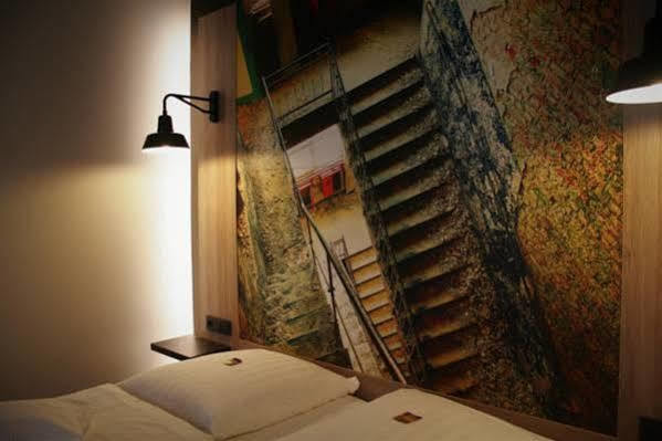 Alexxanders Hotel & Boardinghouse, Restaurant เคมนิตซ์ ภายนอก รูปภาพ